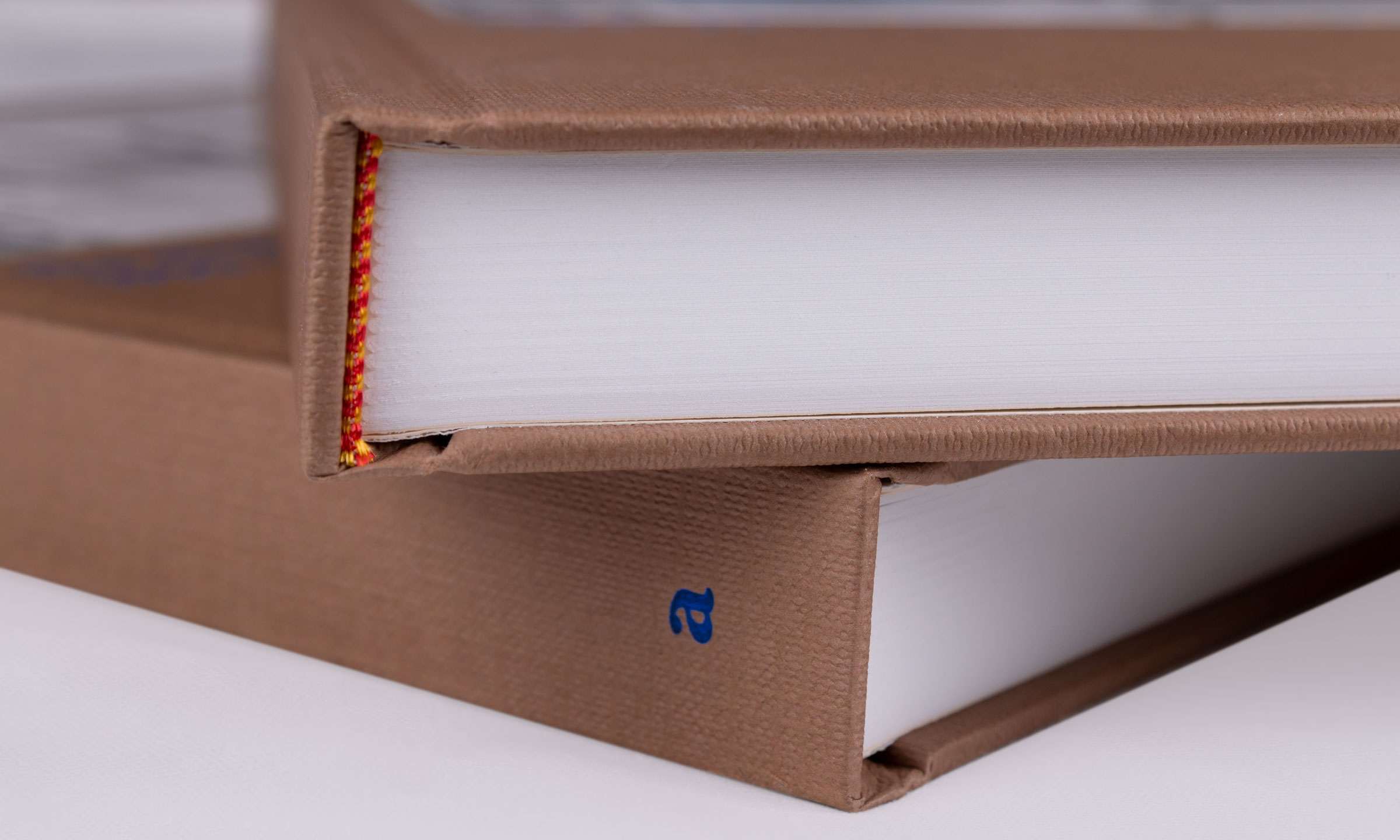 03-Geltex-hardcover